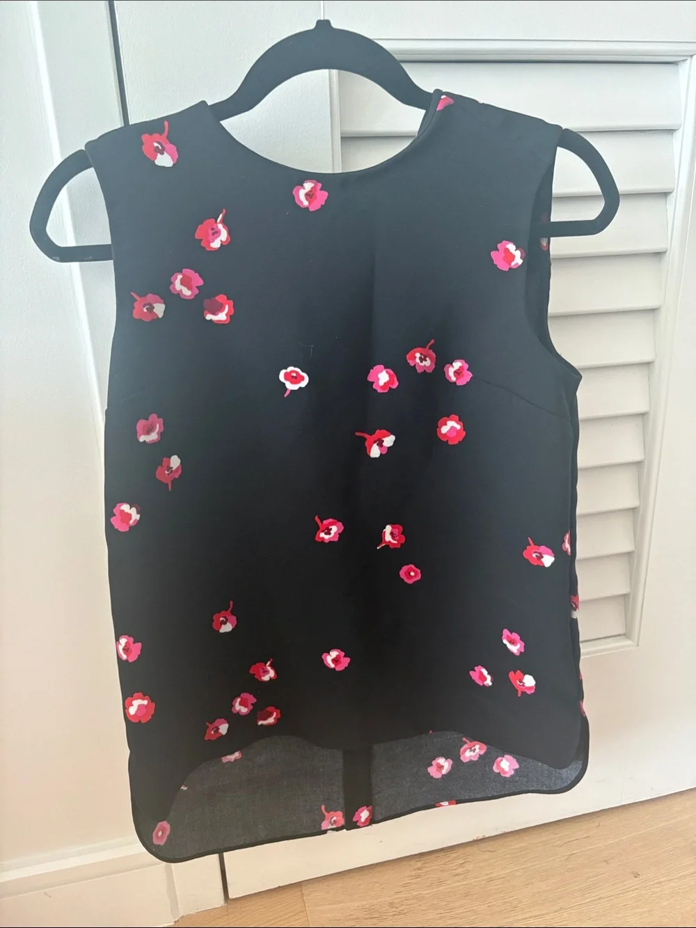 kate spade Black Floral-Print Sleeveless Camisole with Pink Accents